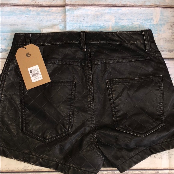 🆕Billabong Desert Foxx Vegan Leather Short - Picture 6 of 8